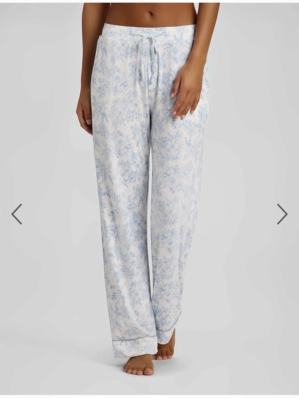 Cozy Earth Floral Pajama Pants in Blue & White NWT